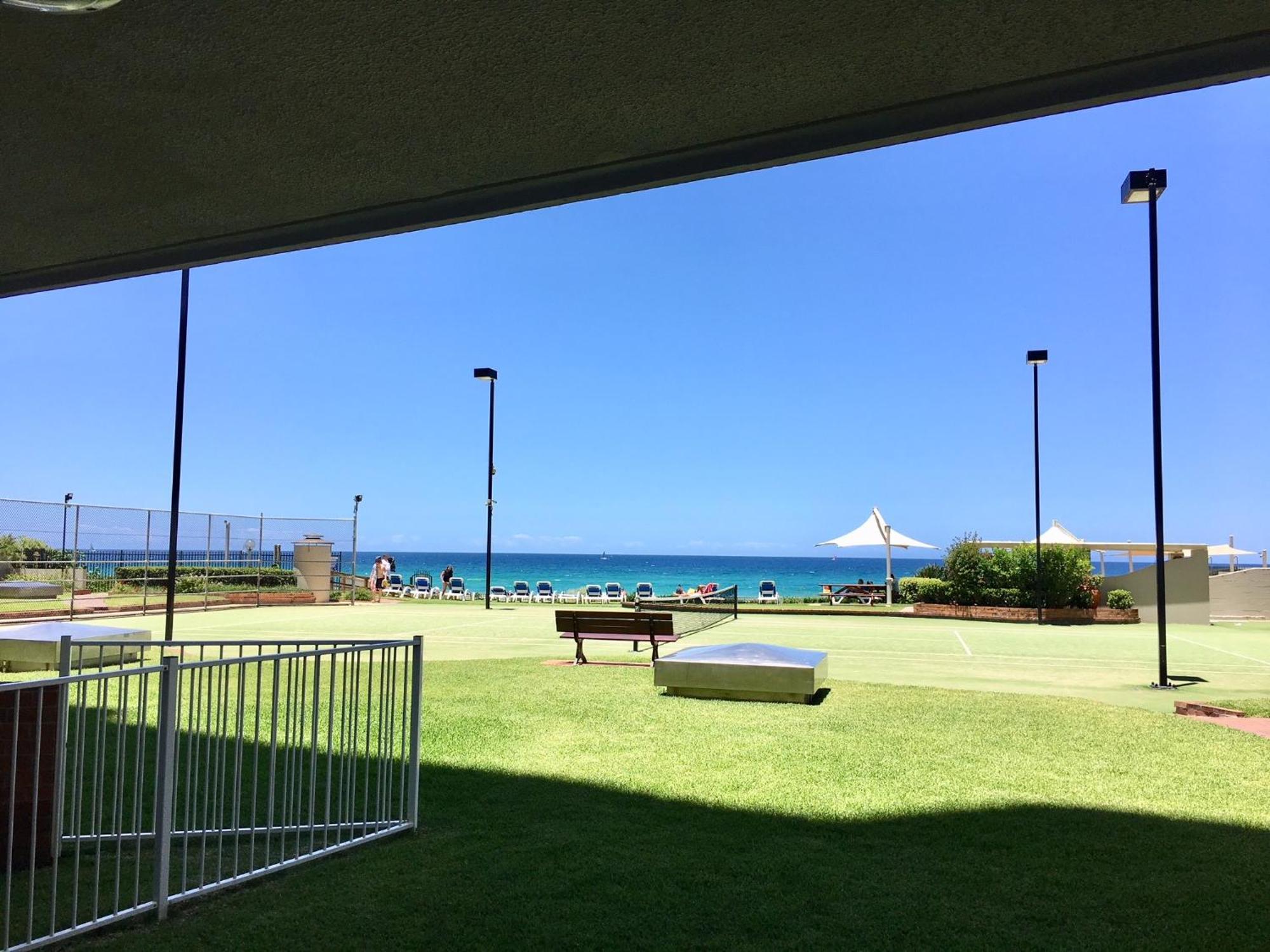 Breakers North Absolute Beachfront Apartments - Official Gold Coast Buitenkant foto